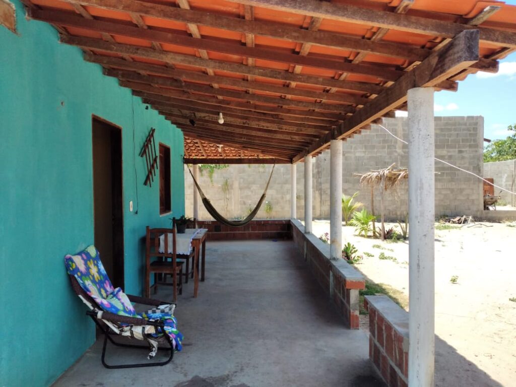 Casa com lavanderia em Barra Grande PI.