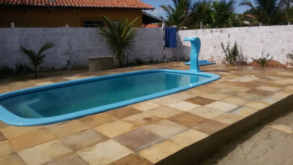 Casa com piscina e churrasqueira em Peito de Moça PI.