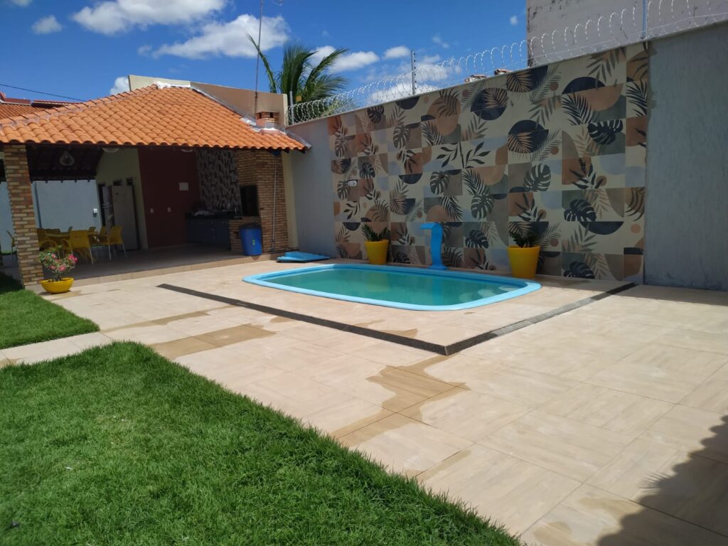 Casa com piscina na Praia de Atalaia PI.